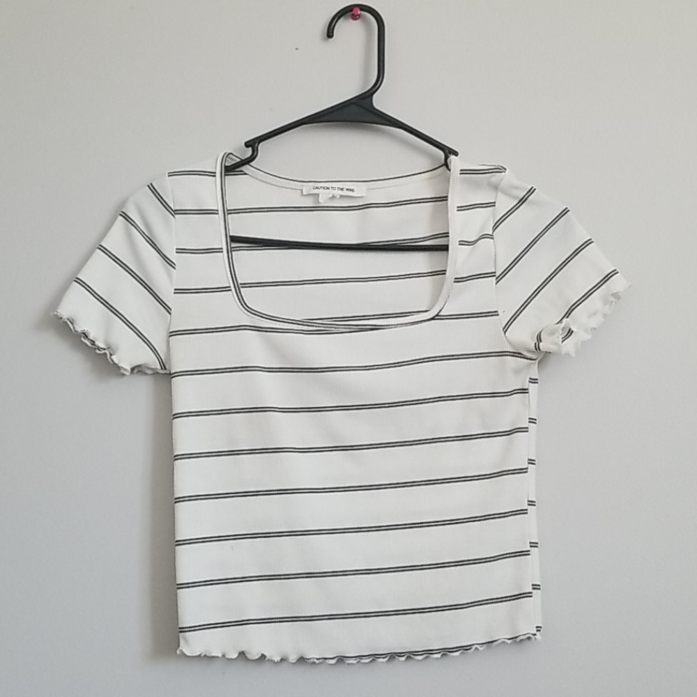 Cute black and white crop top